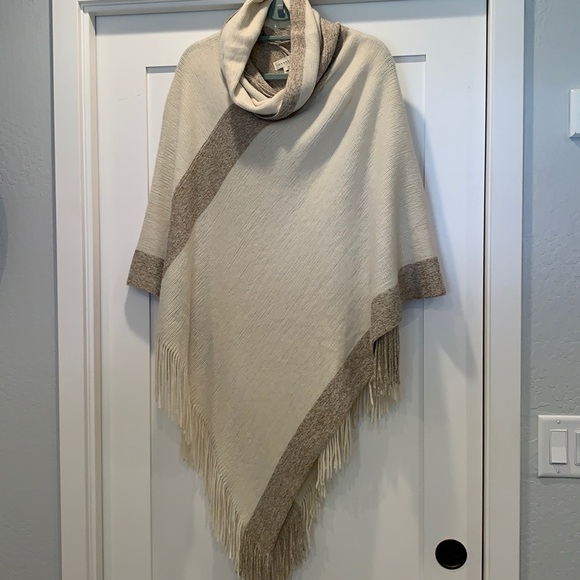 lovestitch Sweaters - Lovestitch Cape Sweater - Gold - NWOT